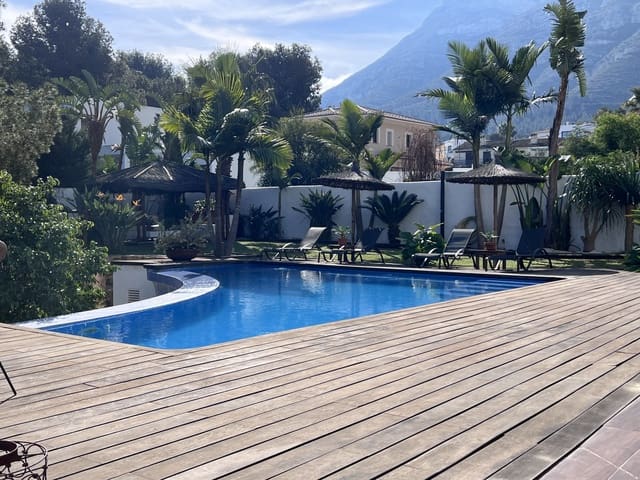 4 soverom Villa til salgs i Centro Urbano, Dénia med svømmebasseng - € 1 370 000 (Ref: 9630152)
