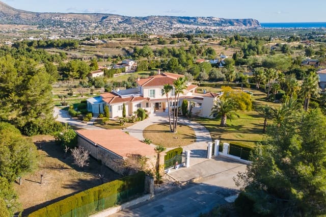 5 bedroom Villa for sale in Centro ciudad, Javea / Xàbia with pool - € 2,925,000 (Ref: 9634419)