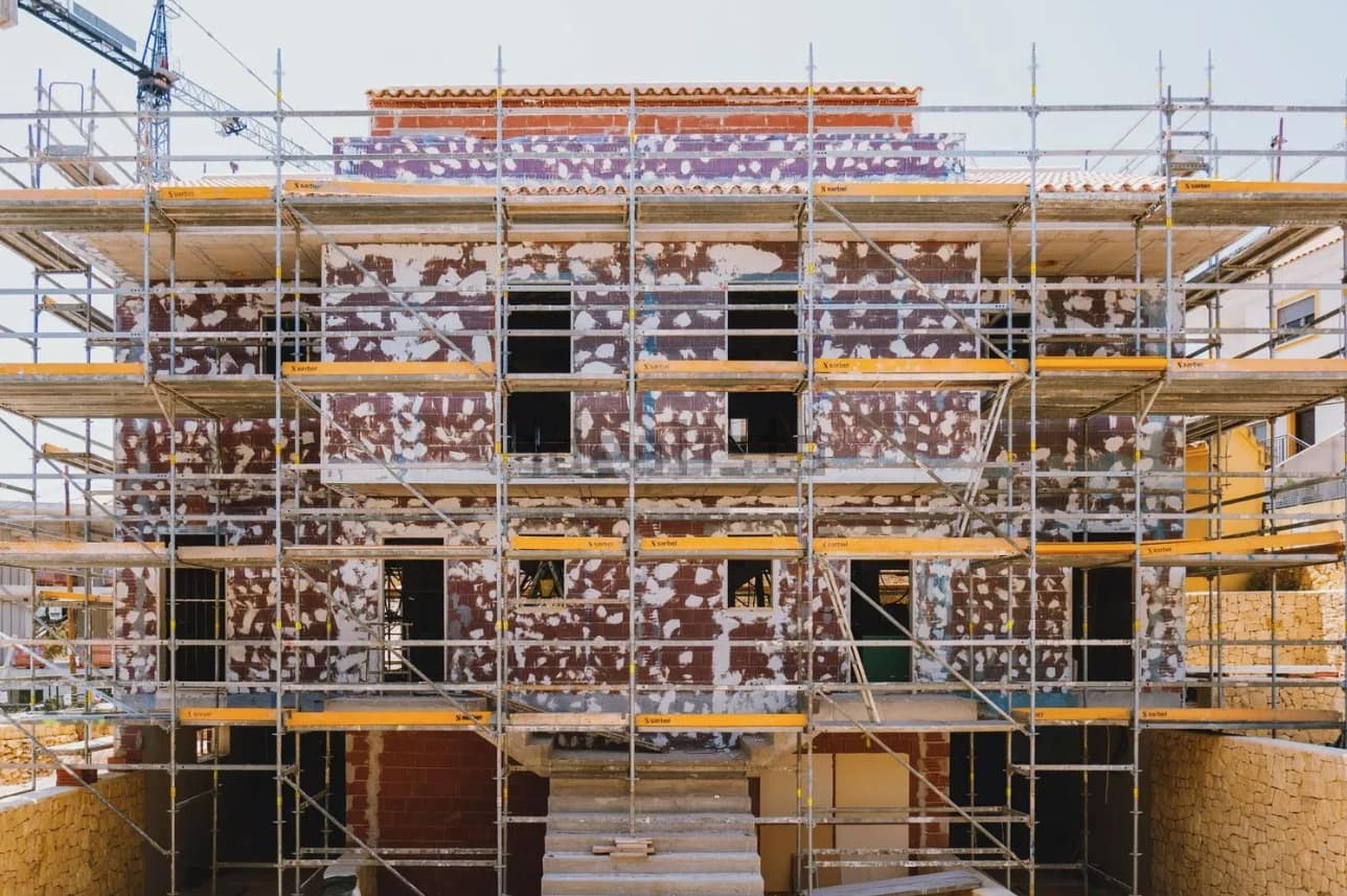 3 soverom Kjedet enebolig til salgs i La Nucia med svømmebasseng - € 594 000 (Ref: 9637440)