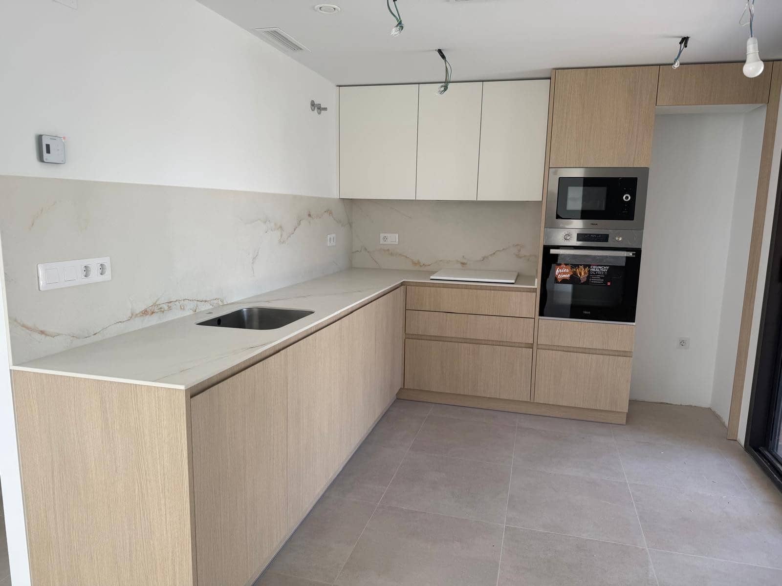 3 bedroom Semi-detached Villa for sale in La Nucia with pool - € 594,000 (Ref: 9637440)