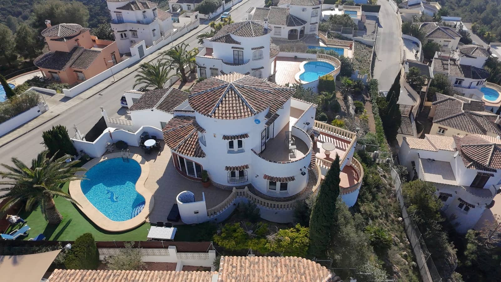 3 slaapkamer Villa te koop in Monte Pedreguer met zwembad - € 548.000 (Ref: 9637441)