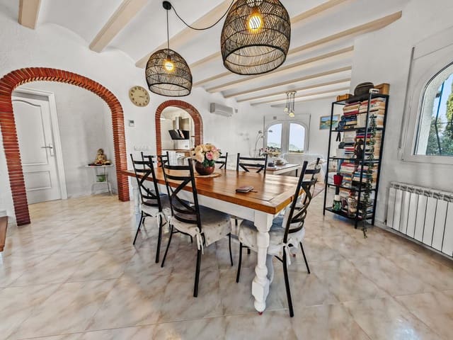 3 slaapkamer Villa te koop in Monte Pedreguer, Pedreguer met zwembad - € 548.000 (Ref: 9637441)