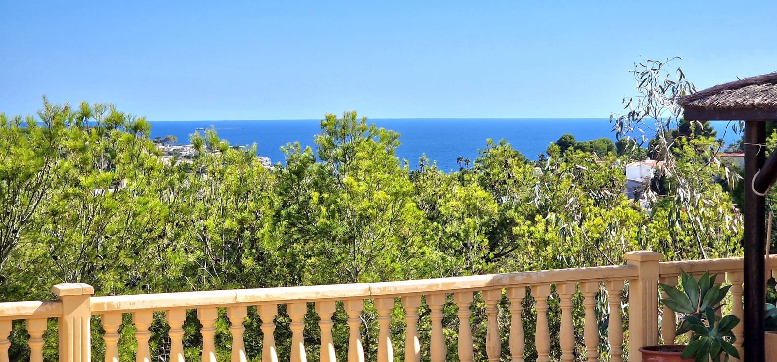 4 makuuhuone Huvila myytävänä paikassa Benissa mukana uima-altaan - 730 000 € (Ref: 9637442)