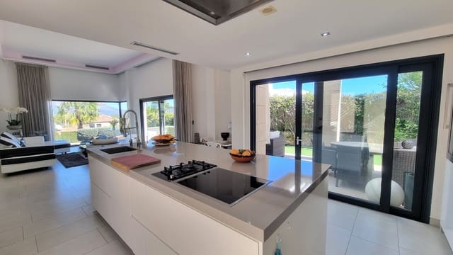 4 chambre Villa/Maison à vendre à Centro ciudad, Javea / Xàbia avec piscine - 1 695 000 € (Ref: 9655976)