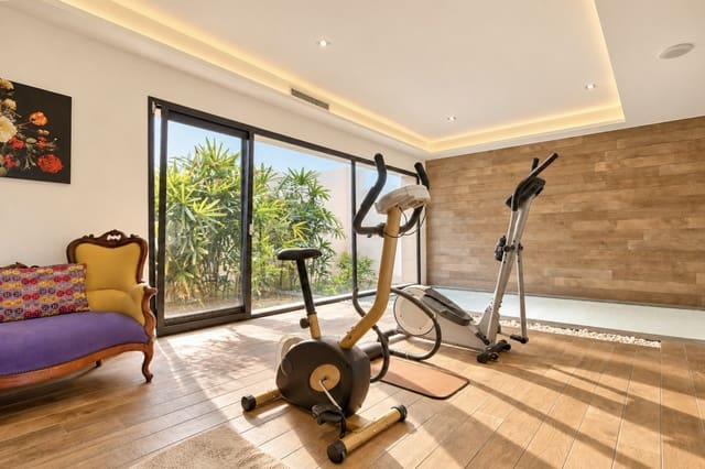 4 soveværelse Villa til salg i Centro ciudad, Javea / Xàbia med swimmingpool garage - € 1.695.000 (Ref: 9655976)