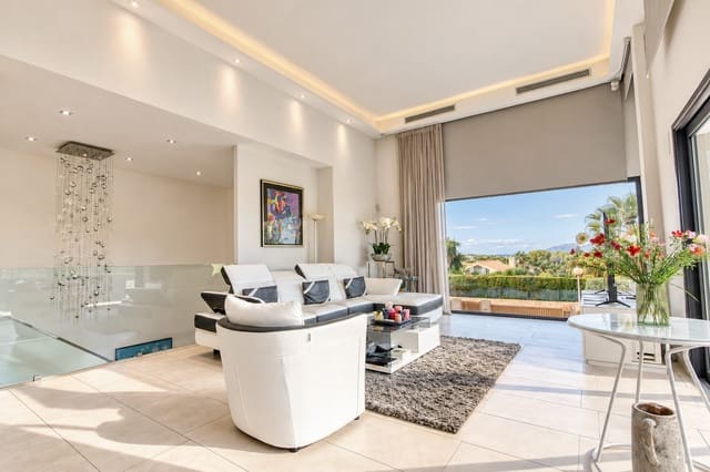 4 soveværelse Villa til salg i Centro ciudad, Javea / Xàbia med swimmingpool garage - € 1.695.000 (Ref: 9655976)