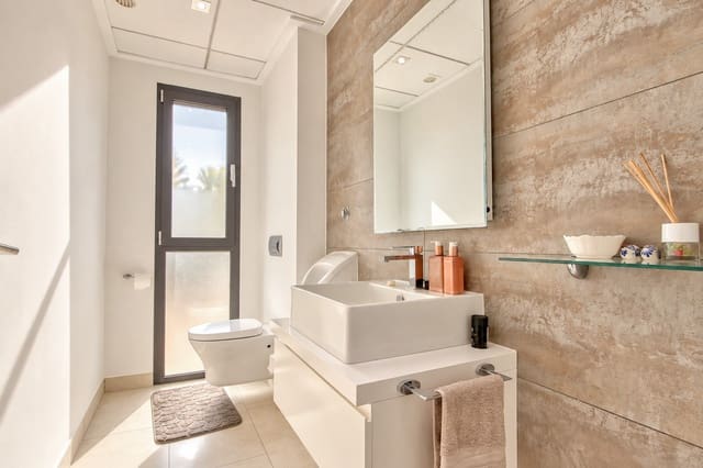 4 soveværelse Villa til salg i Centro ciudad, Javea / Xàbia med swimmingpool garage - € 1.695.000 (Ref: 9655976)