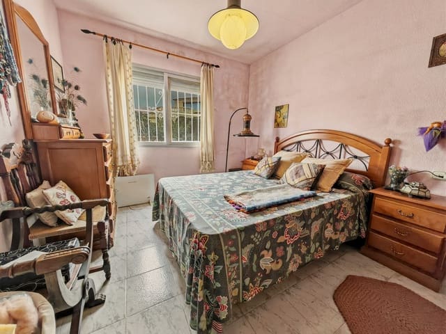 Apartamento de 2 habitaciones en La Nucia Pueblo  , La Nucia en venta con piscina - 210.000 € (Ref: 9655977)