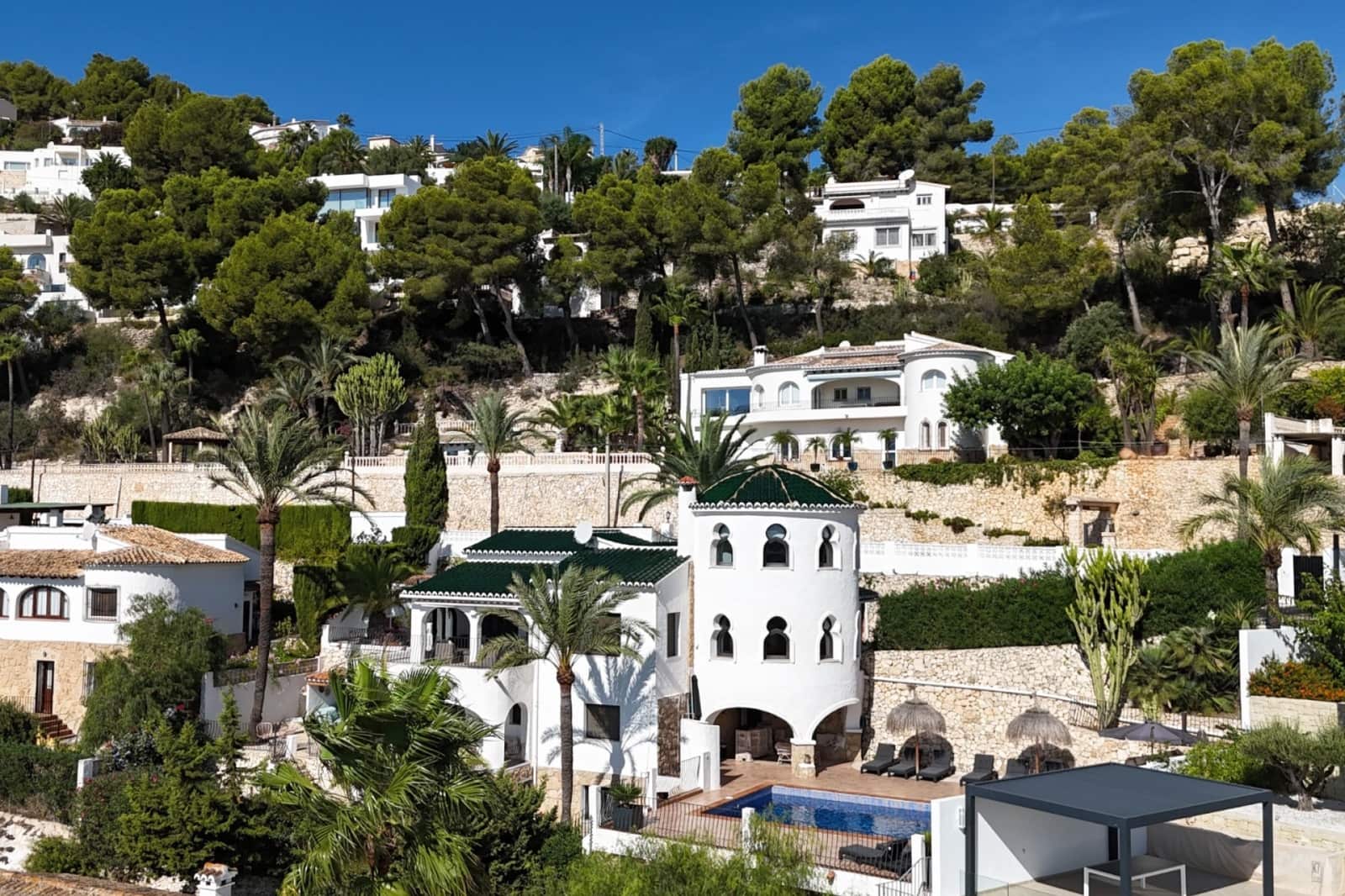 4 makuuhuone Huvila myytävänä paikassa Moraira mukana uima-altaan - 1 199 000 € (Ref: 9659303)