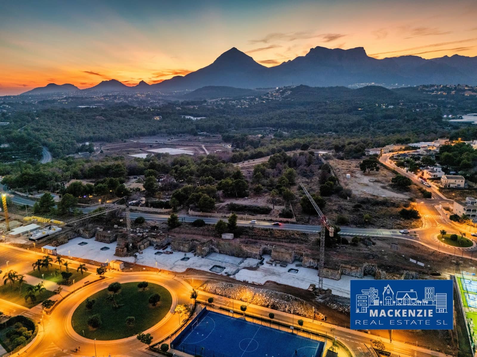 3 bedroom Apartment for sale in La Nucia with pool - € 490,000 (Ref: 9659307)