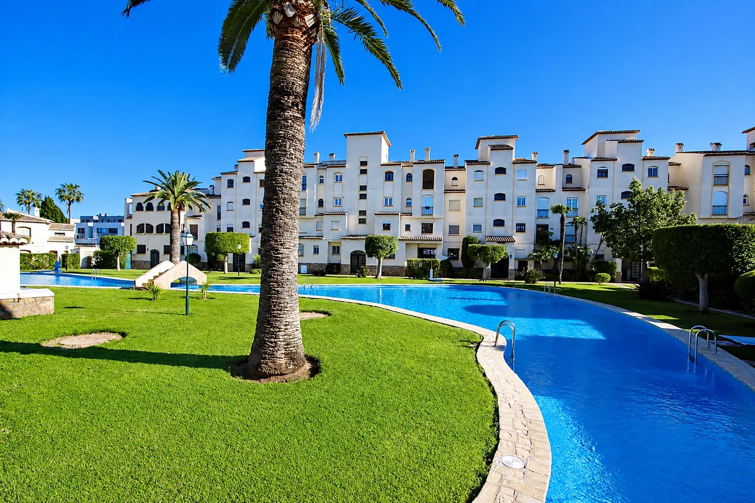 2 sovrum Lägenhet till salu i Arenal med pool - 360 000 € (Ref: 9666372)