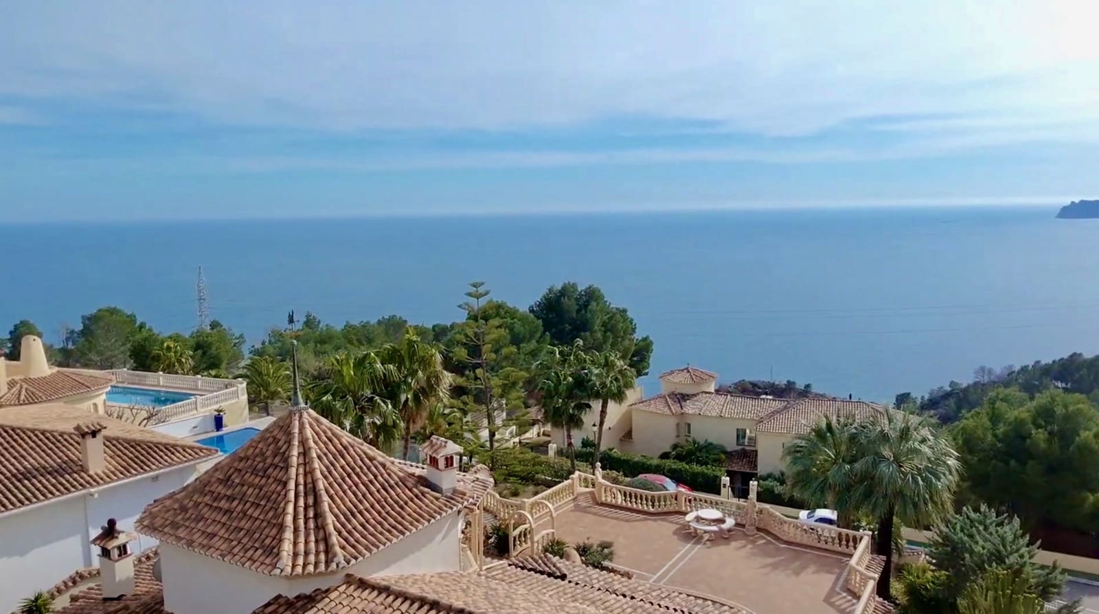 4 bedroom Villa for sale in Altea with pool - € 3,600,000 (Ref: 9670369)