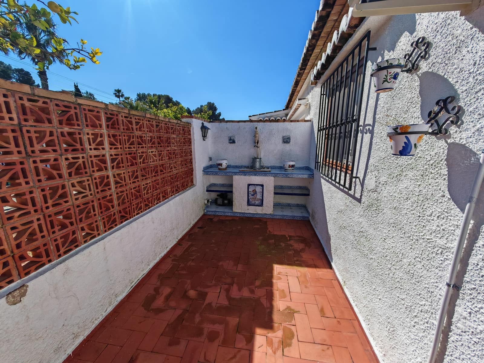4 soveværelse Semi-Rækkehus til salg i Javea / Xabia med swimmingpool - € 560.000 (Ref: 9674096)