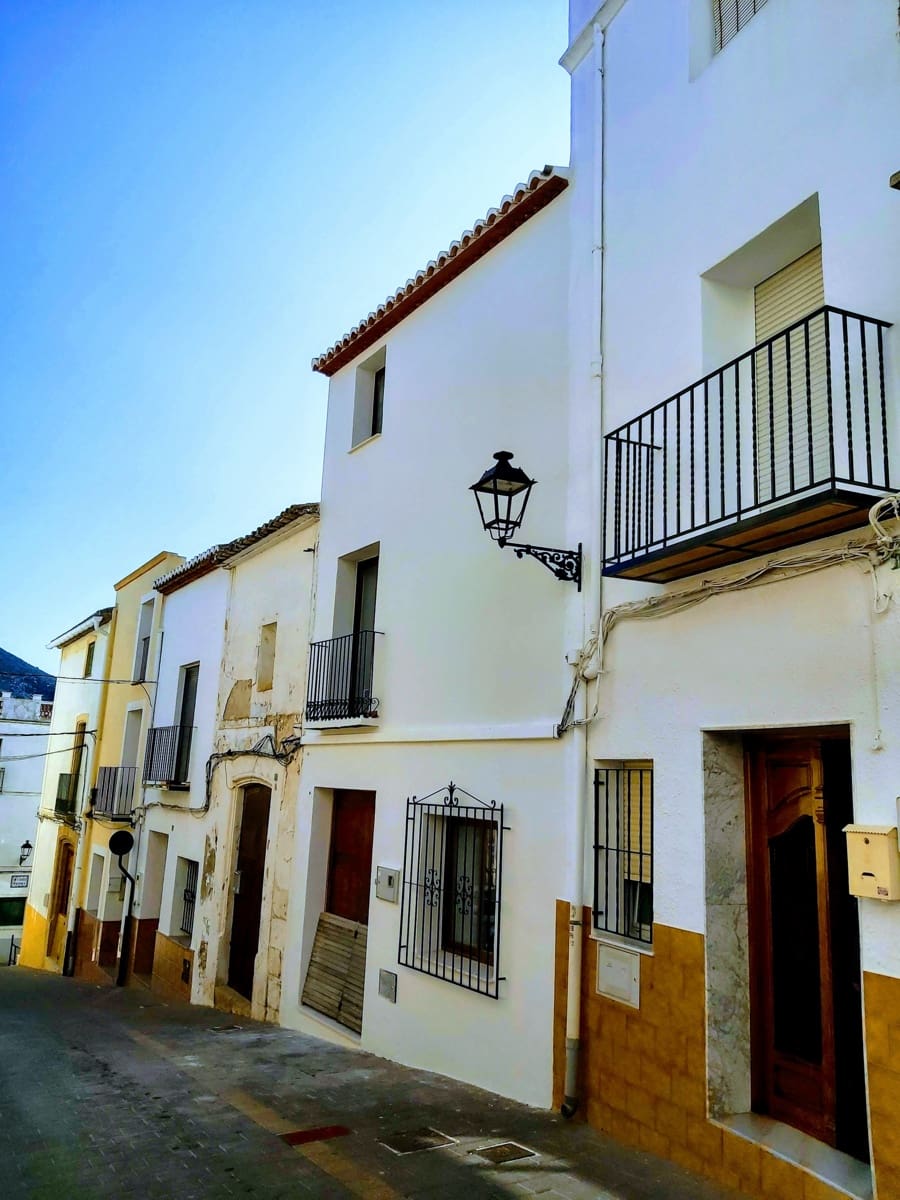 3 makuuhuone Omakotitalo myytävänä paikassa Benitachell / Benitatxell - 397 000 € (Ref: 9679753)