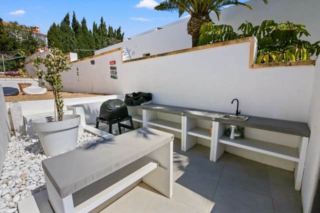 4 soverom Villa til salgs i Casco Urbano, Teulada-Moraira med svømmebasseng - € 875 000 (Ref: 9690504)