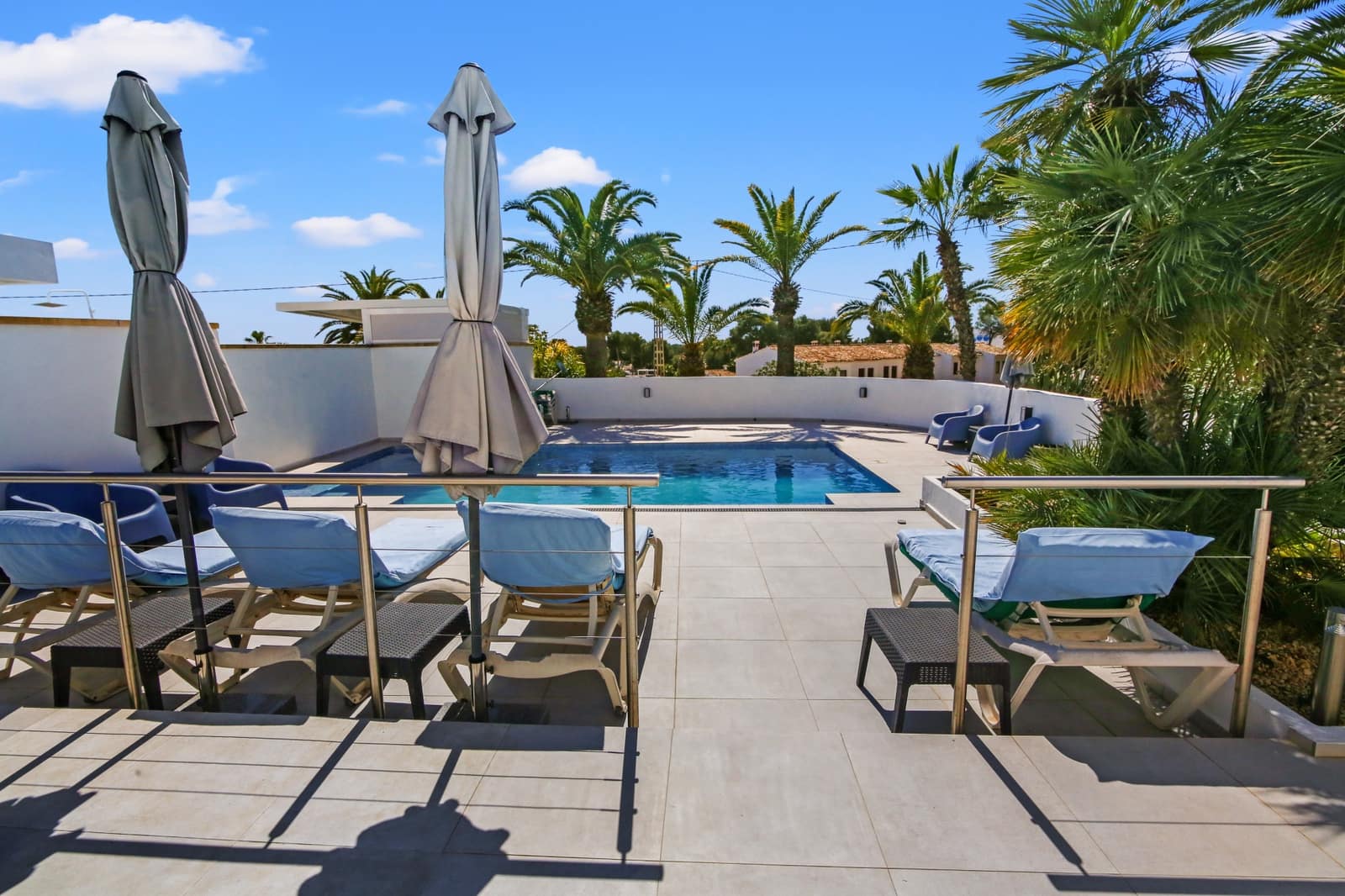4 bedroom Villa for sale in Moraira with pool - € 875,000 (Ref: 9690504)
