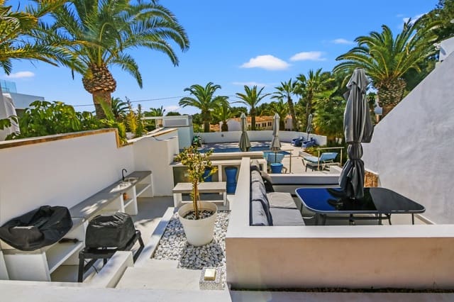 4 soverom Villa til salgs i Casco Urbano, Teulada-Moraira med svømmebasseng - € 875 000 (Ref: 9690504)