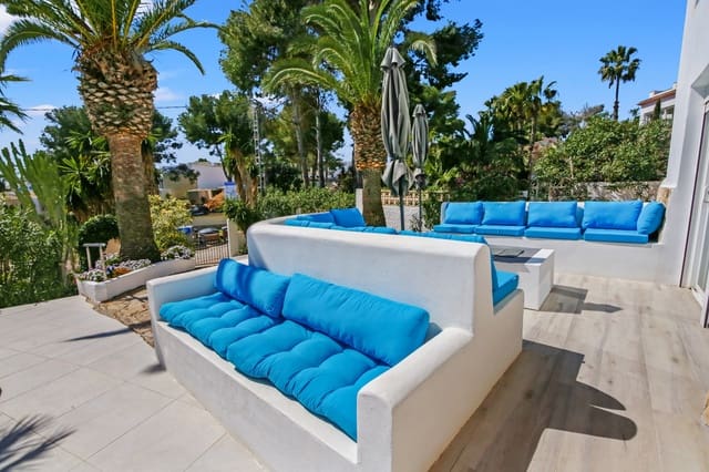 4 soverom Villa til salgs i Casco Urbano, Teulada-Moraira med svømmebasseng - € 875 000 (Ref: 9690504)