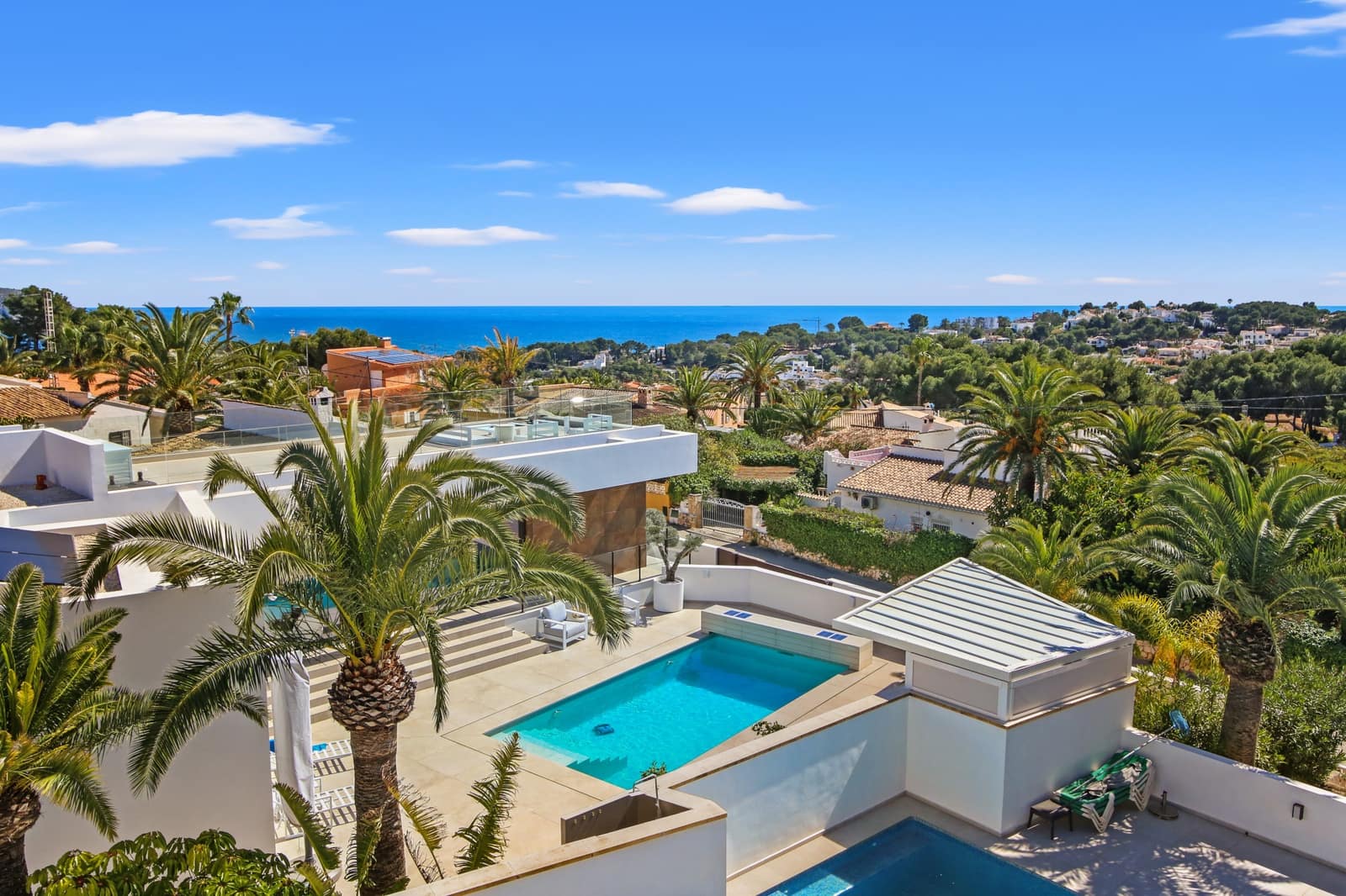 4 bedroom Villa for sale in Moraira with pool - € 875,000 (Ref: 9690504)