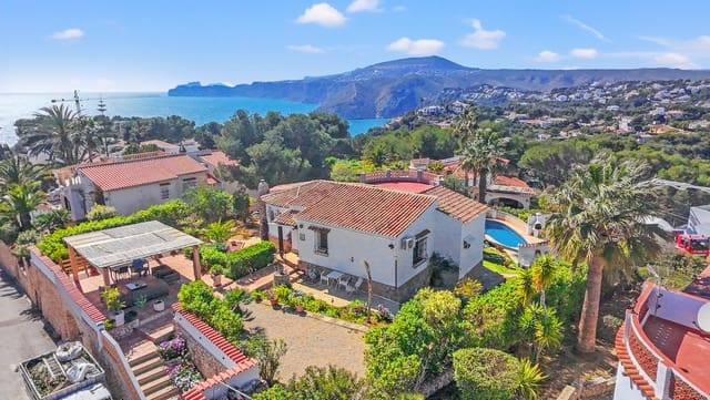 2 soveværelse Villa til salg i Centro ciudad, Javea / Xàbia med swimmingpool - € 995.000 (Ref: 9701521)