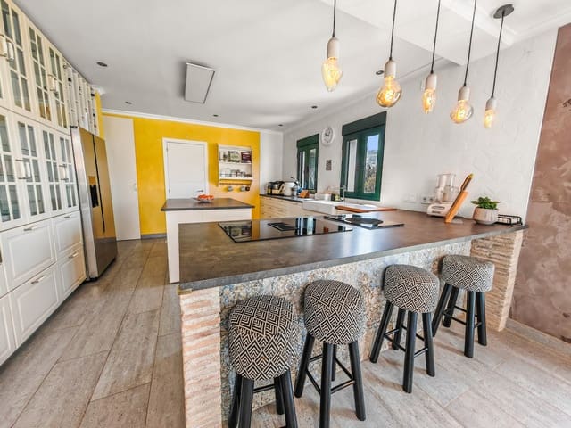 Chalet de 6 habitaciones en Centro ciudad, Javea / Xàbia en venta - 795.000 € (Ref: 9701522)