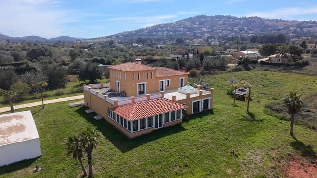 6 bedroom Villa for sale in Centro ciudad, Javea / Xàbia - € 849,000 (Ref: 9701522)