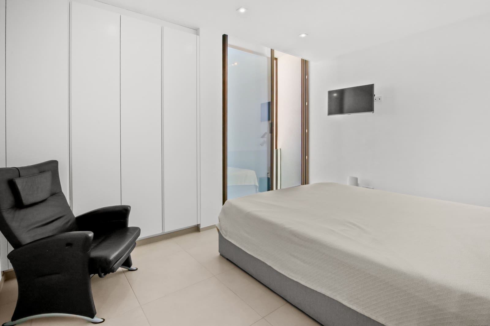 4 bedroom Semi-detached Villa for sale in Moraira with pool - € 1,450,000 (Ref: 9701523)