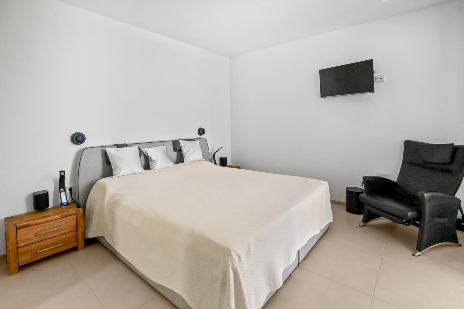 4 bedroom Semi-detached Villa for sale in Moraira with pool - € 1,450,000 (Ref: 9701523)