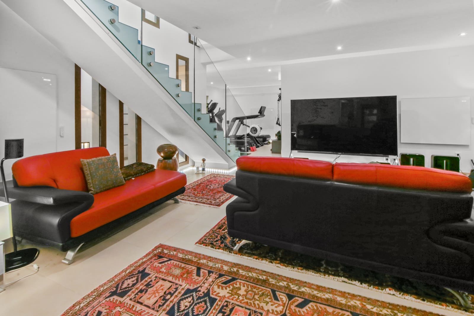 4 bedroom Semi-detached Villa for sale in Moraira with pool - € 1,450,000 (Ref: 9701523)