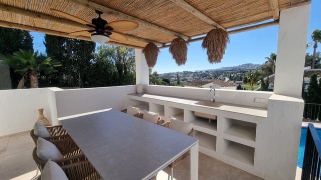 3 soverom Villa til salgs i Casco Urbano, Teulada-Moraira med svømmebasseng - € 1 145 000 (Ref: 9701524)