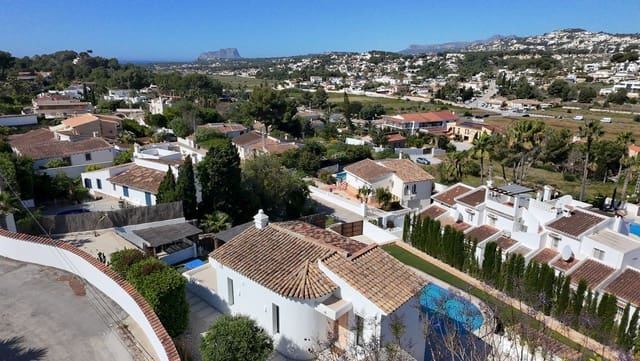 3 soverom Villa til salgs i Casco Urbano, Teulada-Moraira med svømmebasseng - € 1 145 000 (Ref: 9701524)