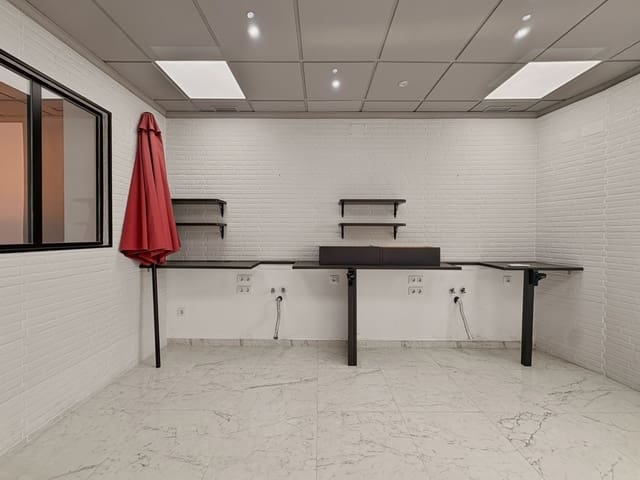 Local Comercial en Arenal, Javea / Xàbia en venta - 240.000 € (Ref: 9712095)