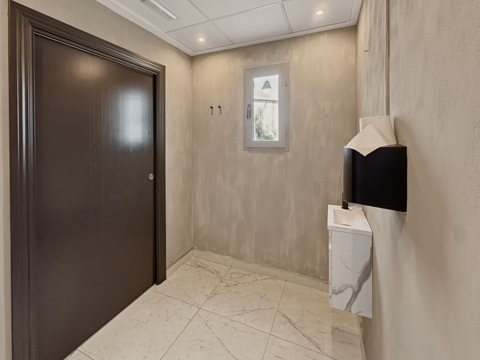 Local Comercial en Arenal en venta - 240.000 € (Ref: 9712095)