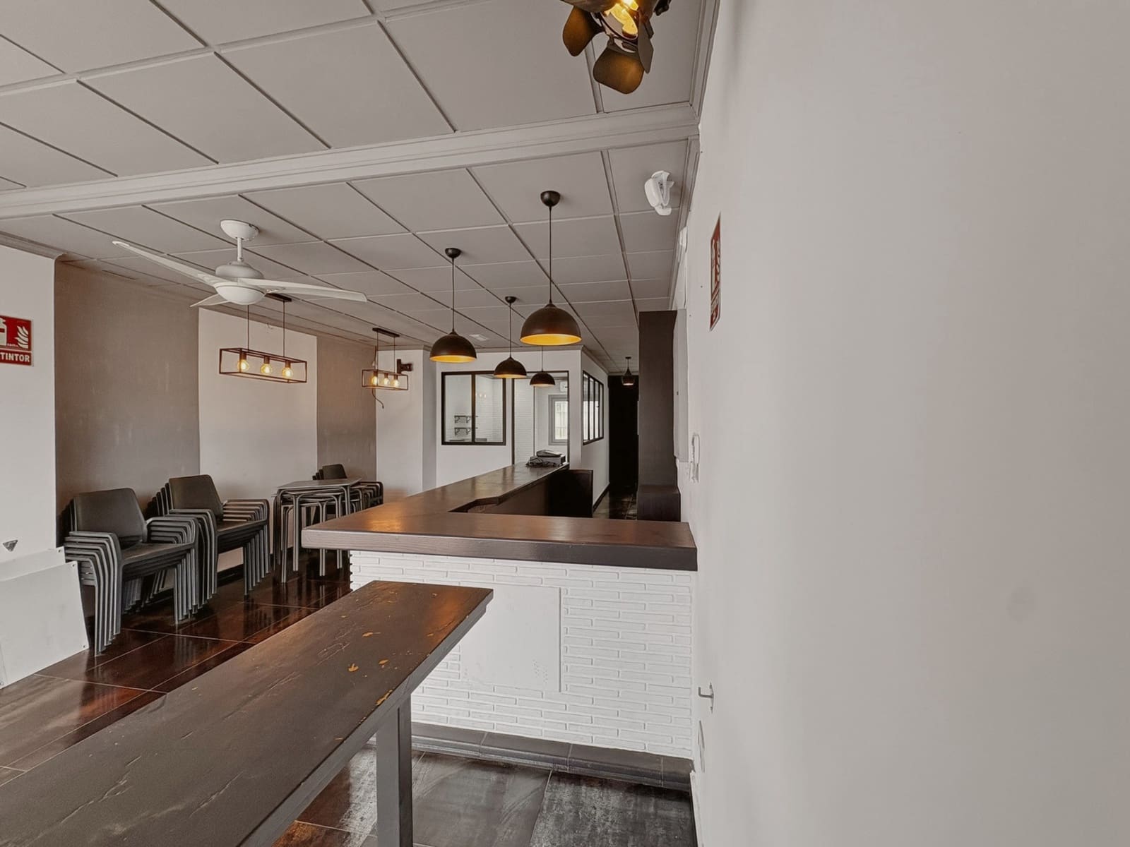 Local Comercial en Arenal en venta - 240.000 € (Ref: 9712095)