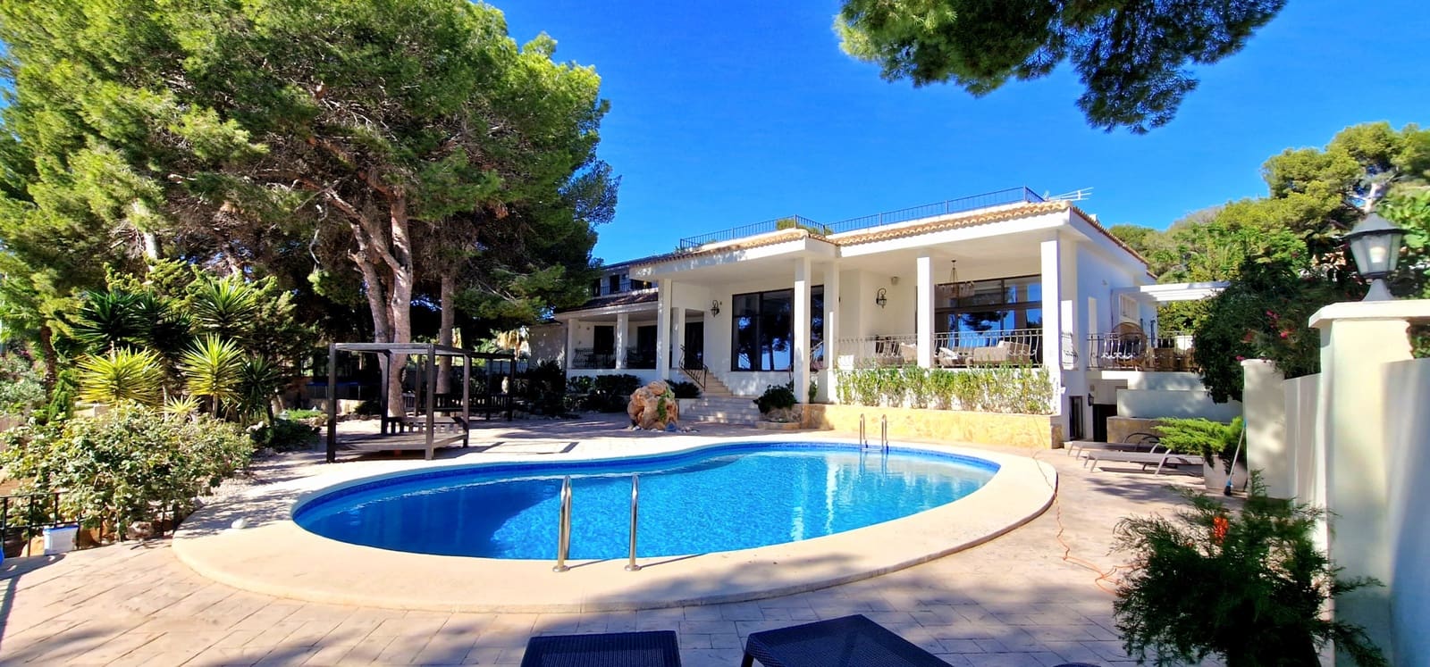 5 bedroom Villa for rent in Moraira with pool garage - € 8,500 (Ref: 9714838)