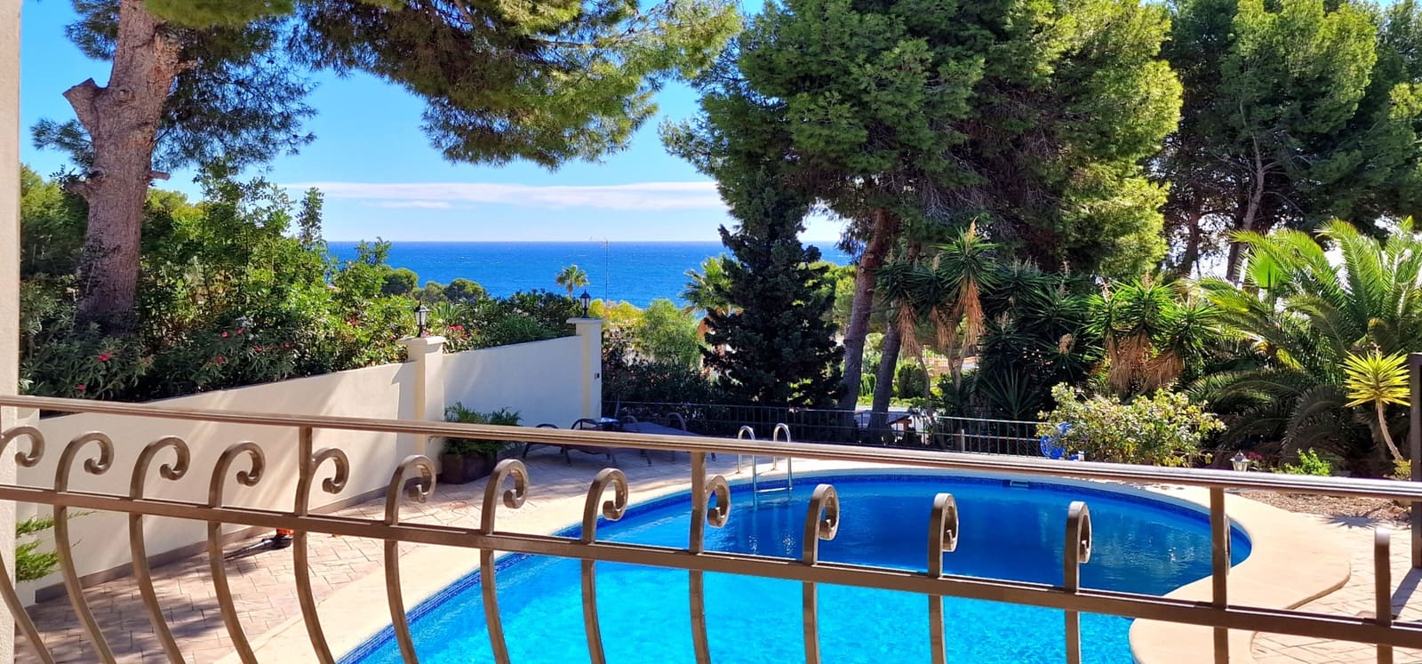 5 bedroom Villa for rent in Moraira with pool garage - € 8,500 (Ref: 9714838)