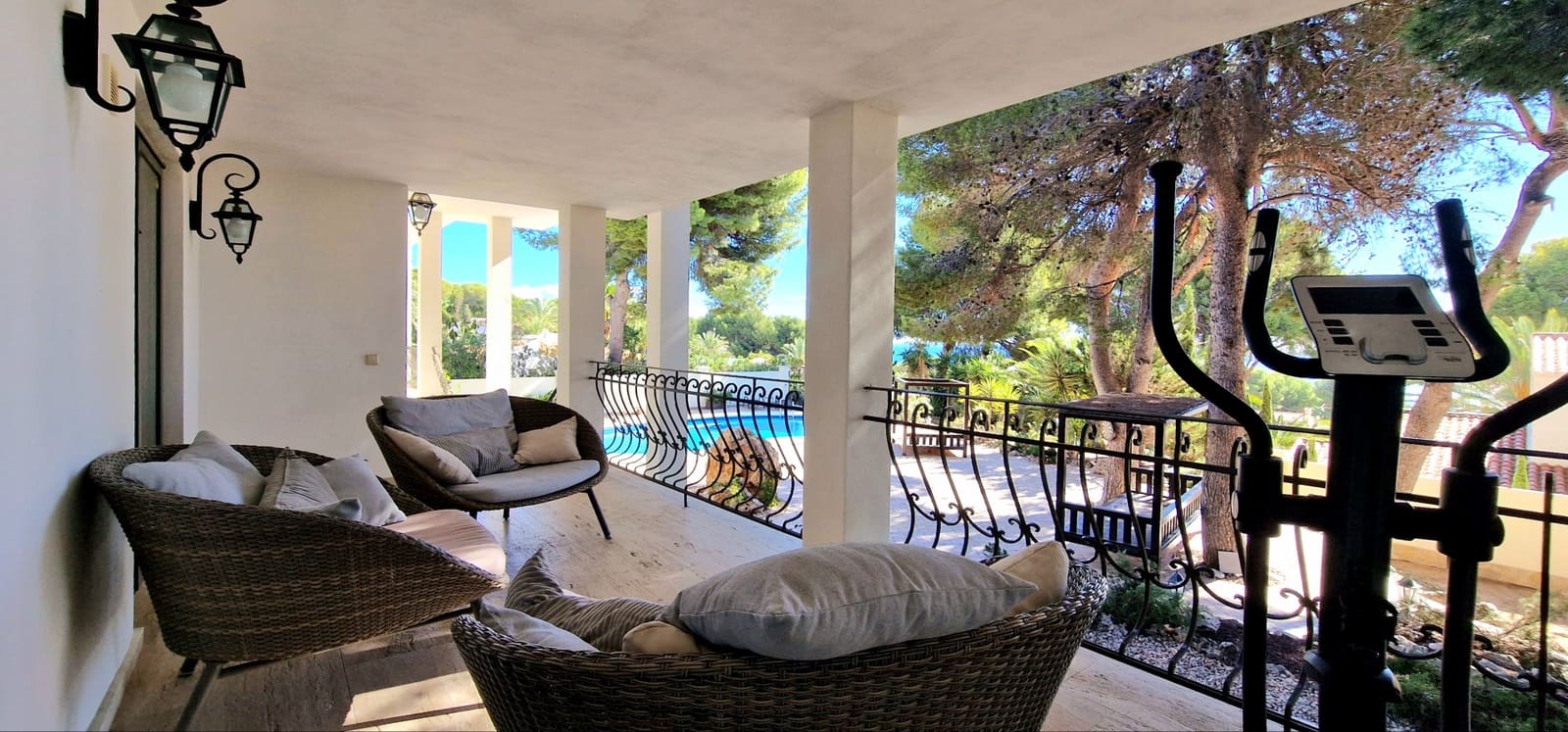 5 bedroom Villa for rent in Moraira with pool garage - € 8,500 (Ref: 9714838)