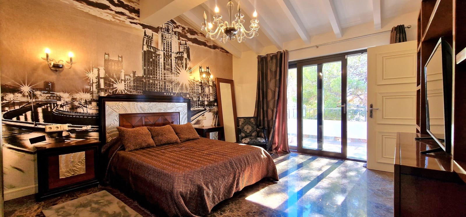 5 bedroom Villa for rent in Moraira with pool garage - € 8,500 (Ref: 9714838)