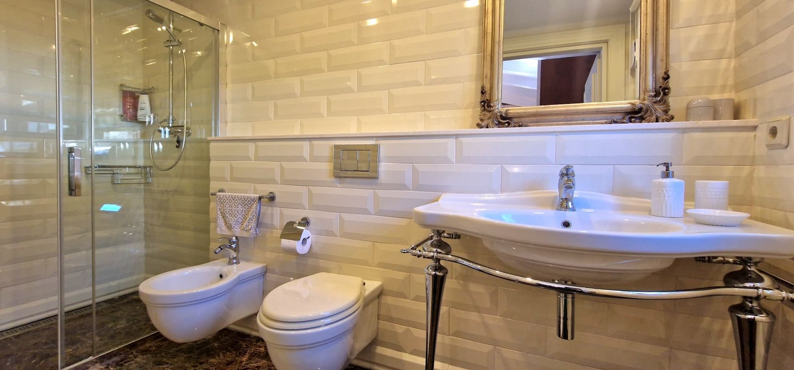5 bedroom Villa for rent in Moraira with pool garage - € 8,500 (Ref: 9714838)