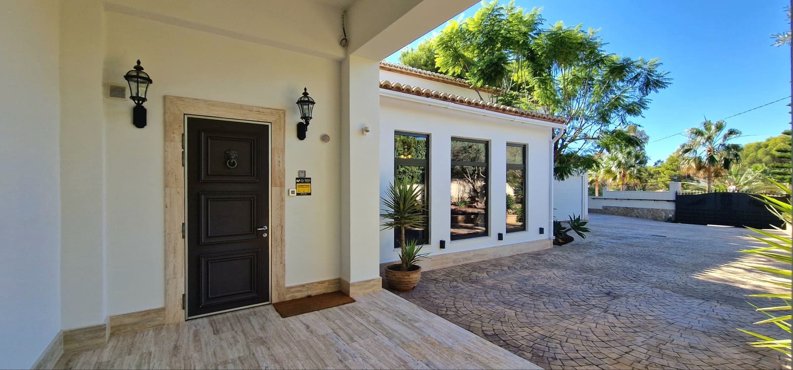 5 bedroom Villa for rent in Moraira with pool garage - € 8,500 (Ref: 9714838)