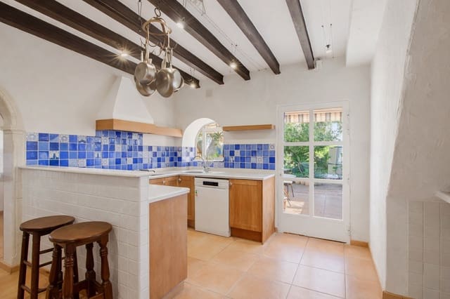 5 bedroom Semi-detached Villa for sale in Partida Tosal - Zona del Castellans, Javea / Xàbia with pool - € 649,000 (Ref: 9726576)