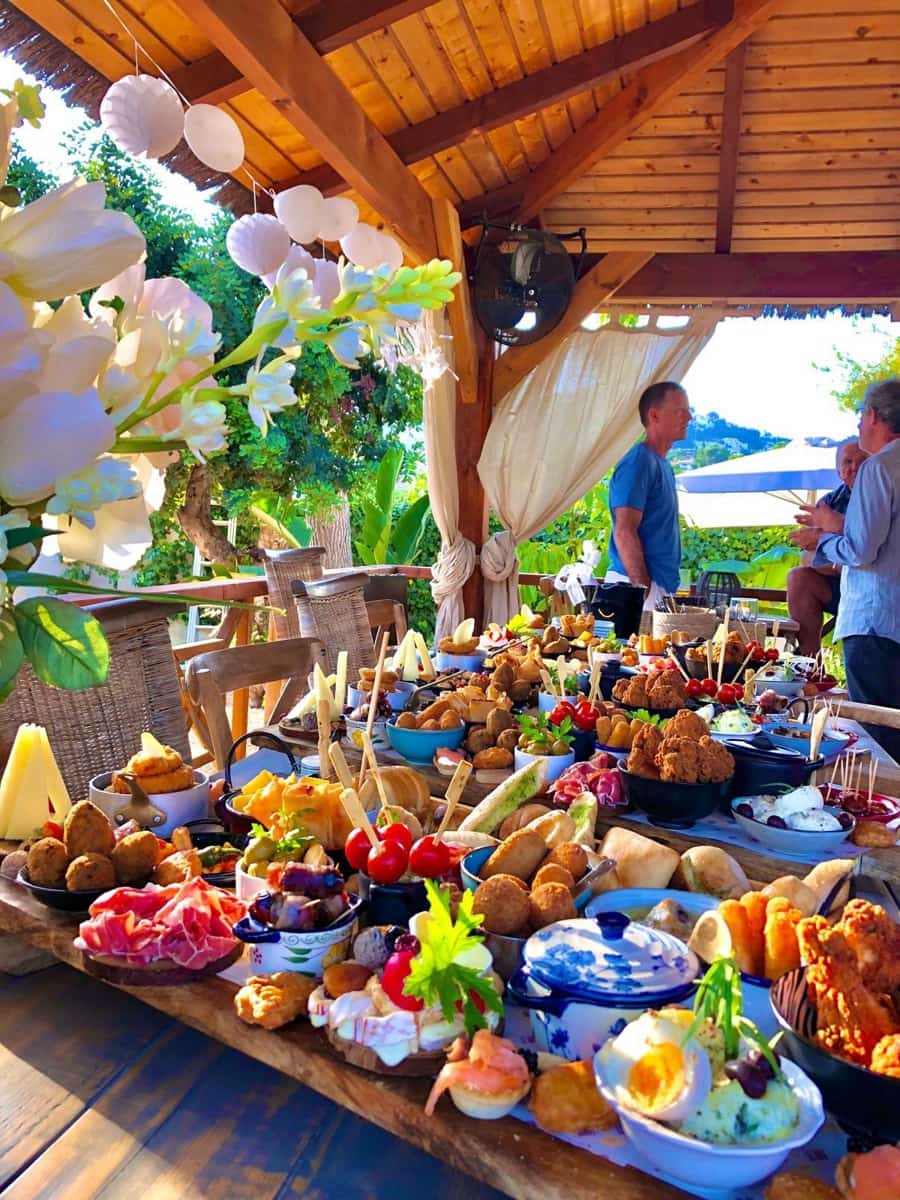 9 bedroom Restaurant/Bar for sale in Moraira - € 2,300,000 (Ref: 9726577)