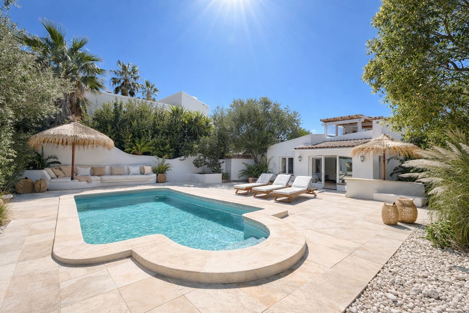 2 Zimmer Villa zu verkaufen in Orba mit Pool - 340.000 € (Ref: 9738469)