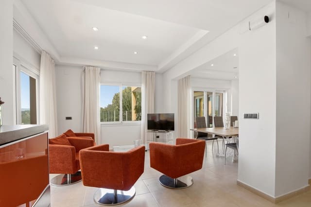 9 soverom Villa til salgs i Benitachell / Benitatxell med svømmebasseng - € 1 100 000 (Ref: 9741683)