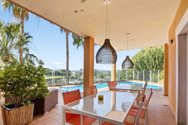 9 soverom Villa til salgs i Benitachell / Benitatxell med svømmebasseng - € 1 100 000 (Ref: 9741683)