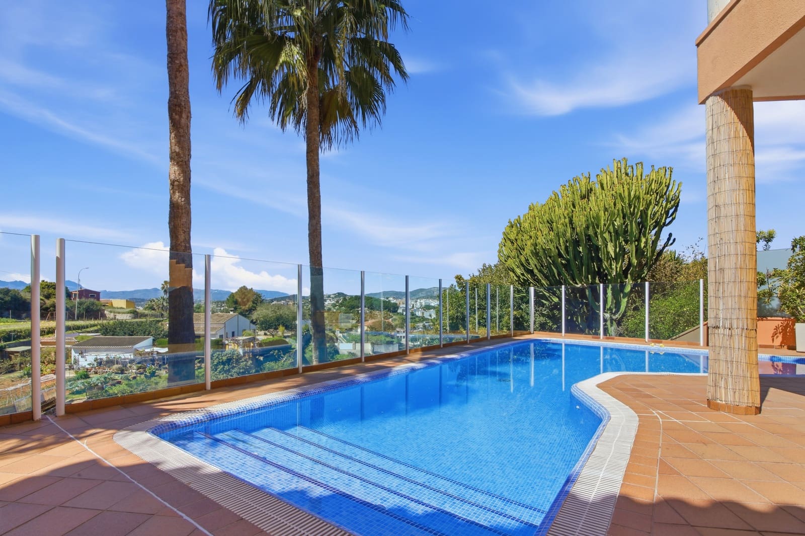 9 soverom Villa til salgs i Benitachell / Benitatxell med svømmebasseng - € 1 100 000 (Ref: 9741683)