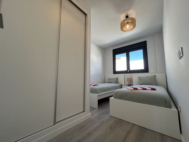 3 quarto Moradia Geminada para venda em Els Poblets com piscina - 429 000 € (Ref: 9751912)