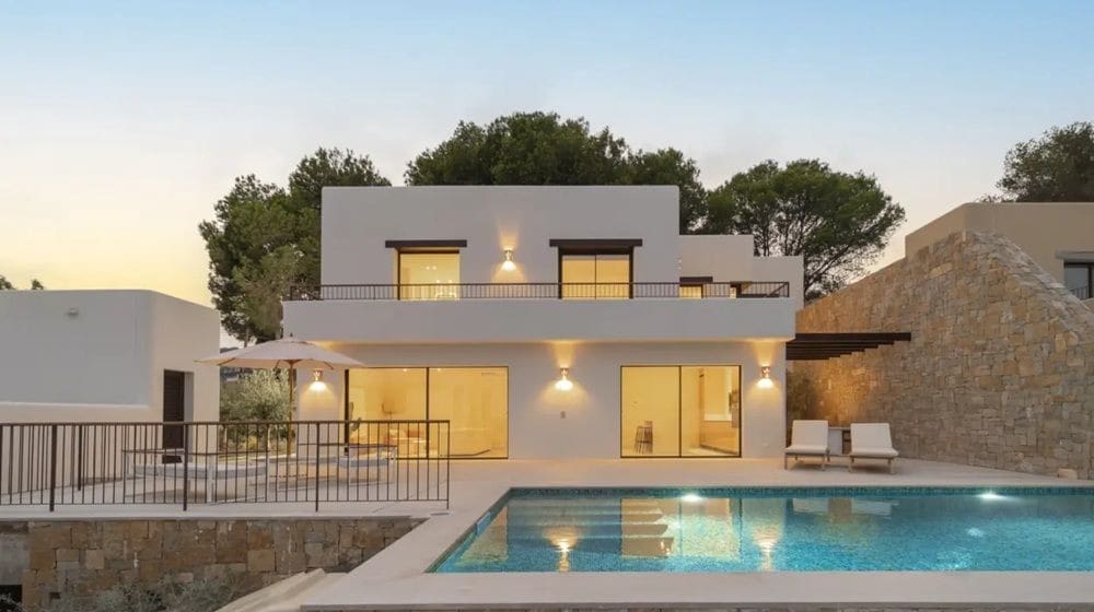 3 soveværelse Villa til salg i Moraira med swimmingpool - € 1.750.000 (Ref: 9755576)