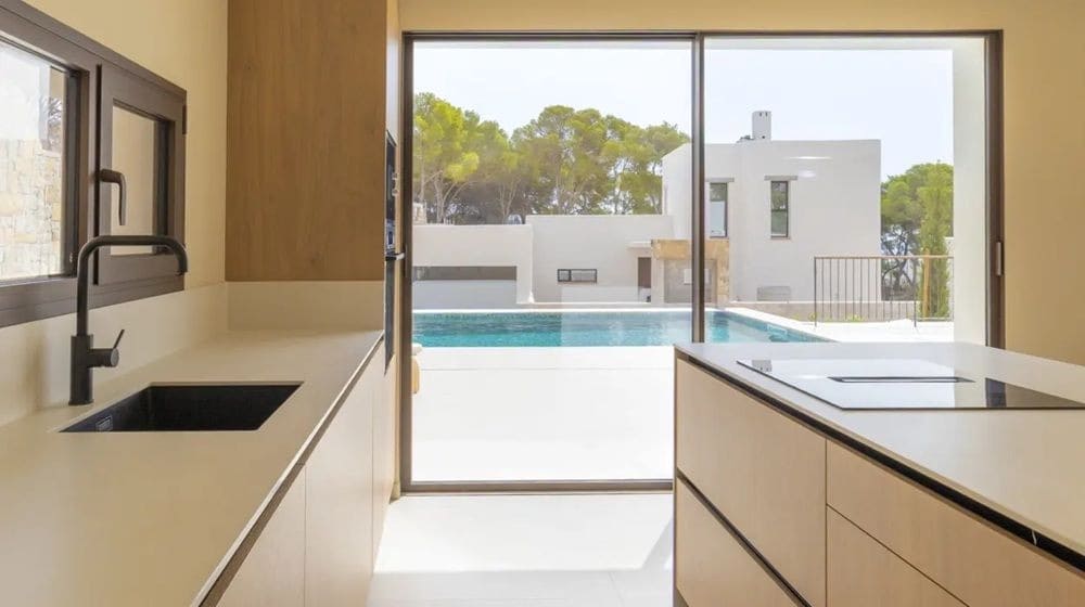 3 soveværelse Villa til salg i Moraira med swimmingpool - € 1.750.000 (Ref: 9755576)