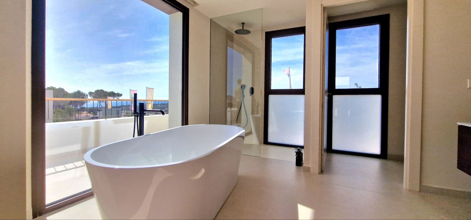 3 soveværelse Villa til salg i Moraira med swimmingpool - € 1.750.000 (Ref: 9755576)